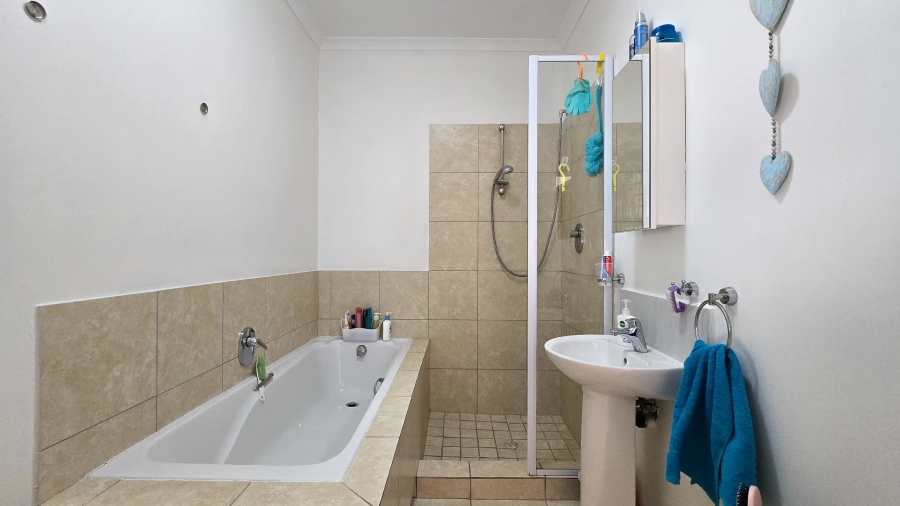2 Bedroom Property for Sale in Gonubie Eastern Cape